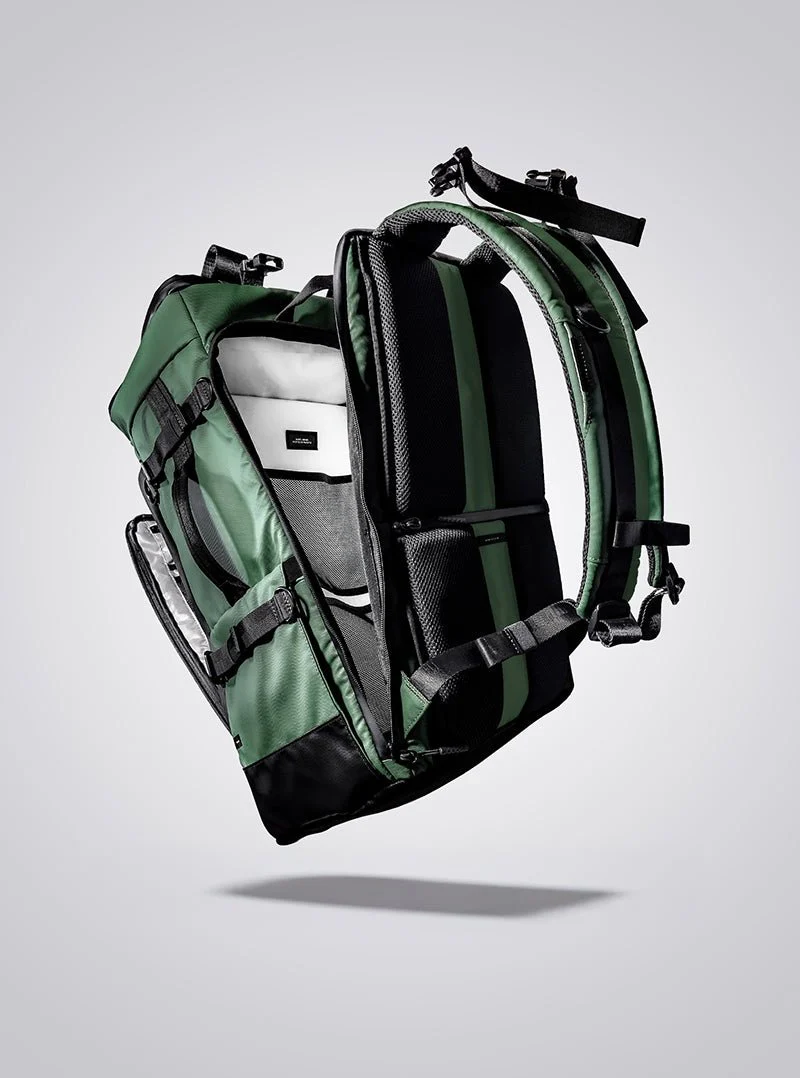 Travel / Adventure 42L - Image 13